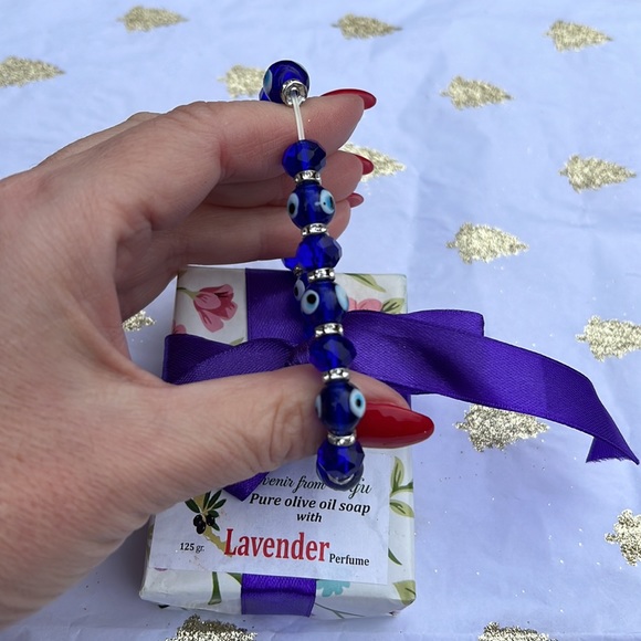 Gift wrapped Souvenir from Greece. Lavender soap with Stretch Evil Eye Bracelet. - Picture 5 of 7